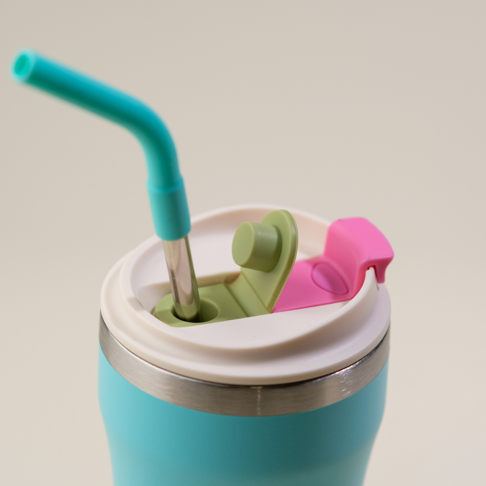 Bow Tumbler Turquoise with engraving — personalized insulated drinkware
#color_turquoise
