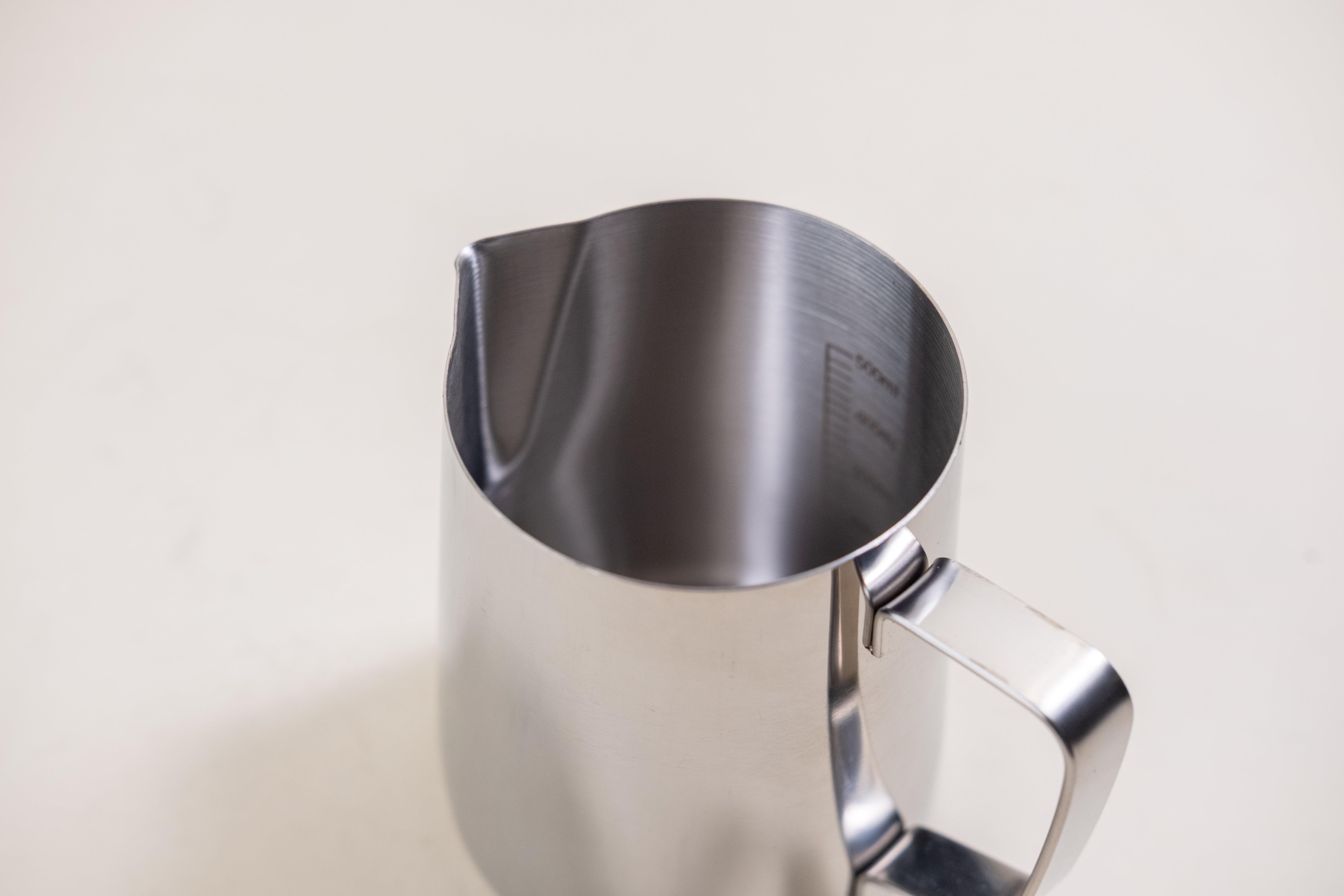 Basic Milk Pitcher 500ml stainless steel jug for frothing and pouring latte art in coffee beverages